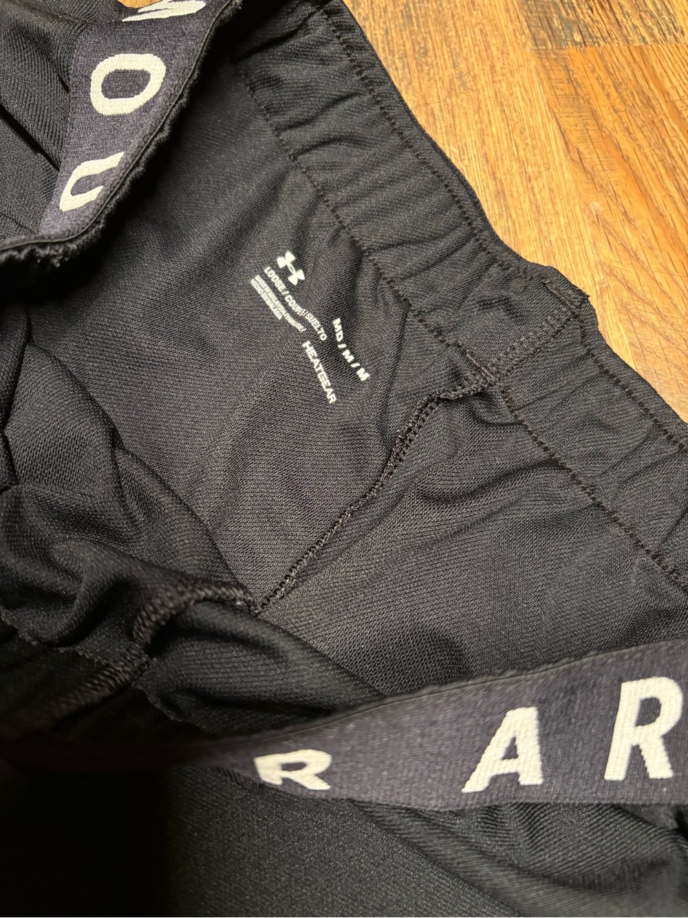 Under Armour Black Women’s Performance Athletic Shorts - Picture 2 of 2